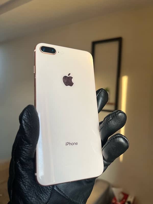 IPHONE 8 PLUS 0