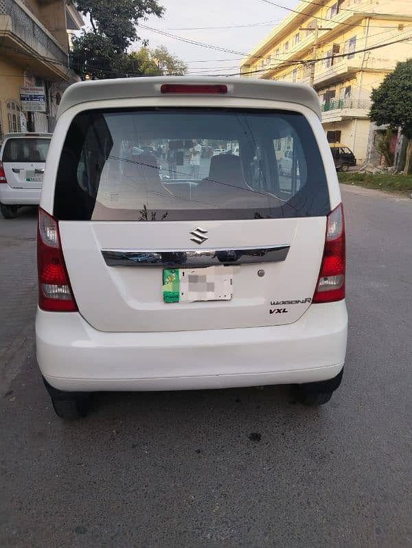 Suzuki Wagon R 2018 4