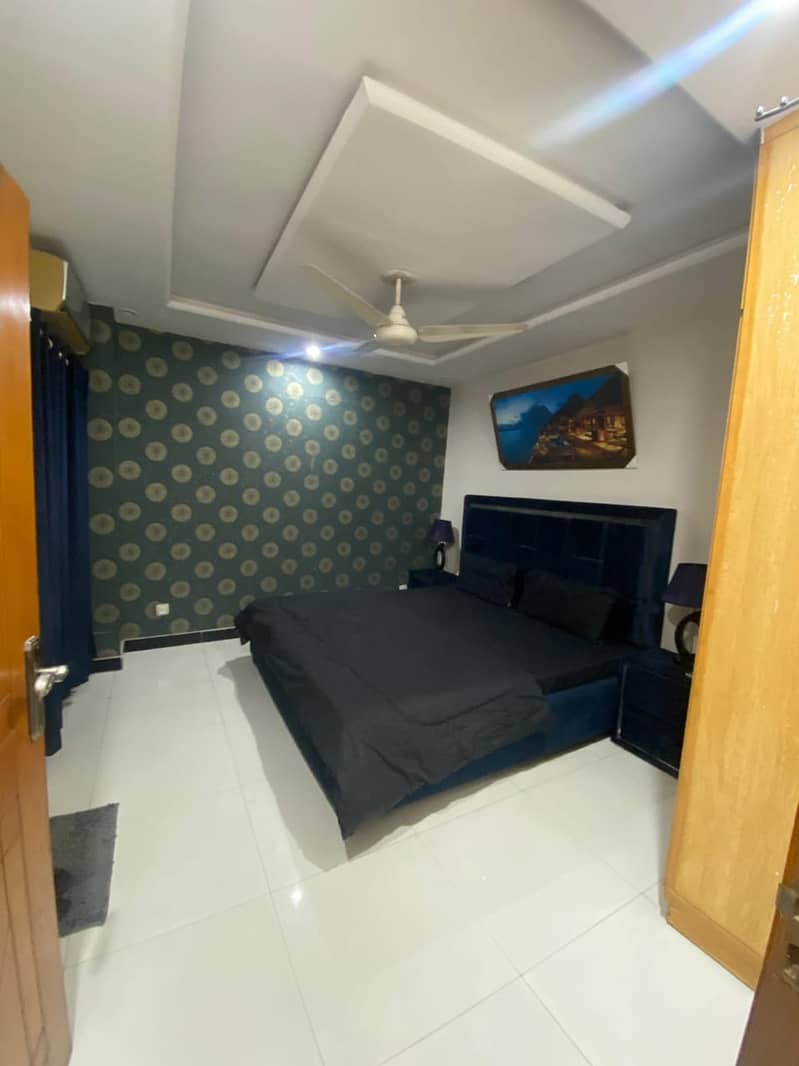 Fully Furnished Rooms in flats  vip luxury room 4