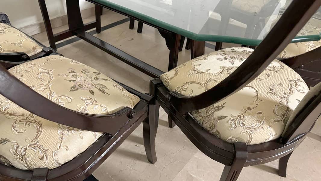 Urgent Sale – Dining Table with 8 Chairs 3