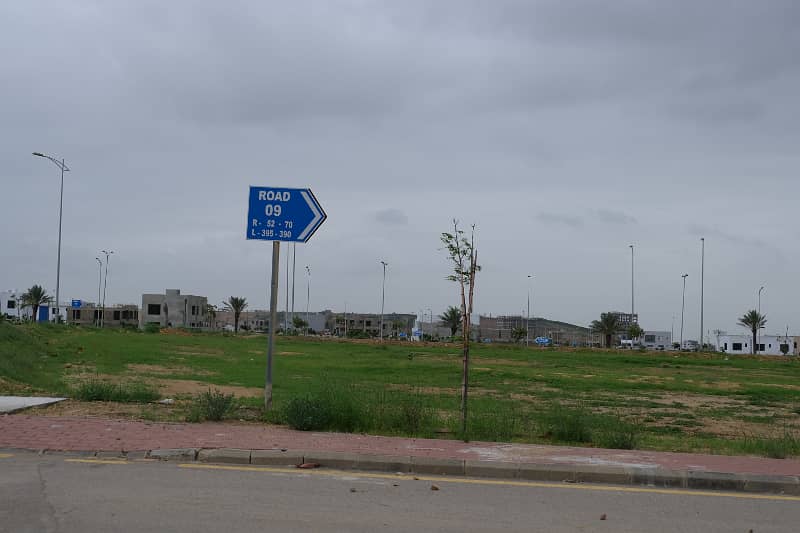 Ideal Investment Opportunity! | Prime 1000 Sq. Yards Residential Plot In Precinct 7, Bahria Town Karachi 0