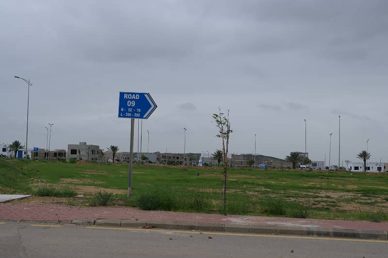 Ideal Investment Opportunity! | Prime 1000 Sq. Yards Residential Plot In Precinct 7, Bahria Town Karachi 1