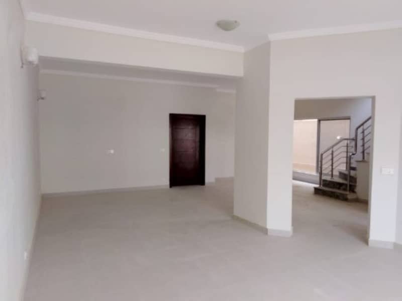 Luxury 200 Square Yard Quaid Villa For Sale In Bahria Town Karachi Prime Location! 19