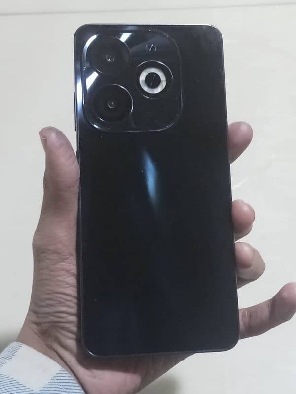 Infinix smart 8pro in 4+4/128 0