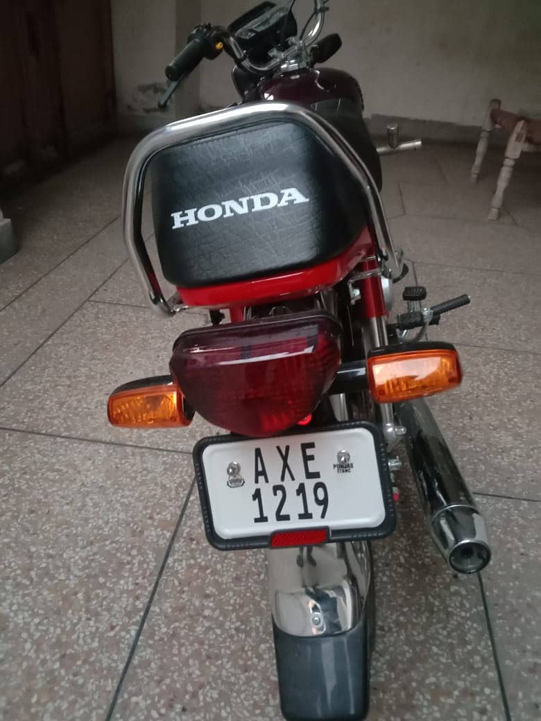 Honda CD 70 2025 2