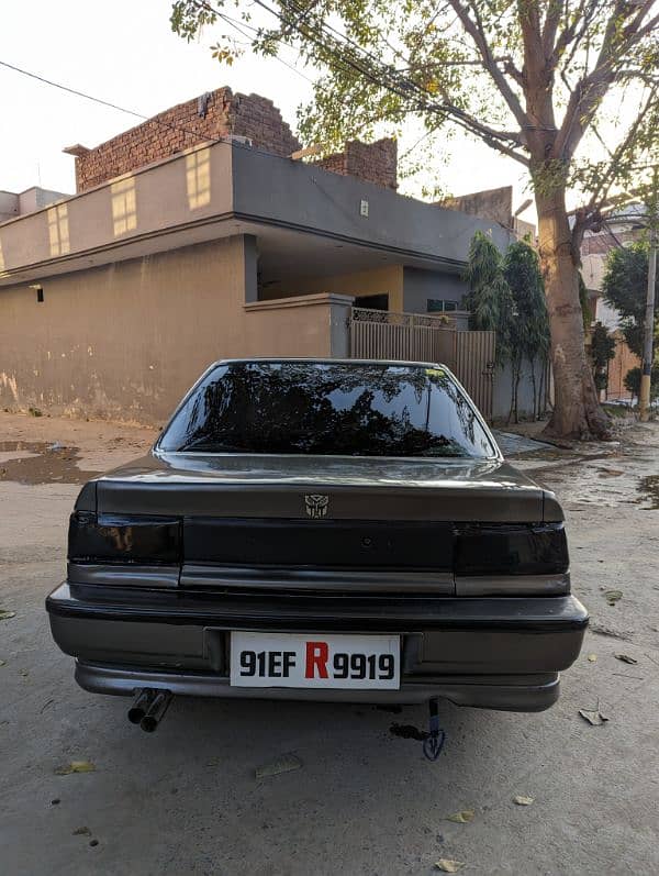 Honda Civic EXi 1990 4