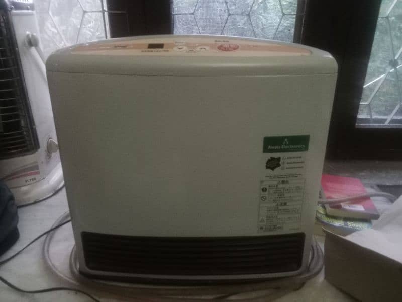 two rinnai blower cum gas heaters in mint condition 0