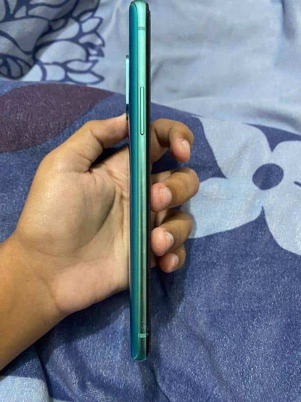 one plus 8T 6