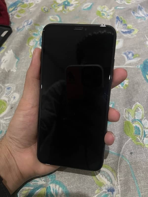 iphone xs max non pta /64/80% 8