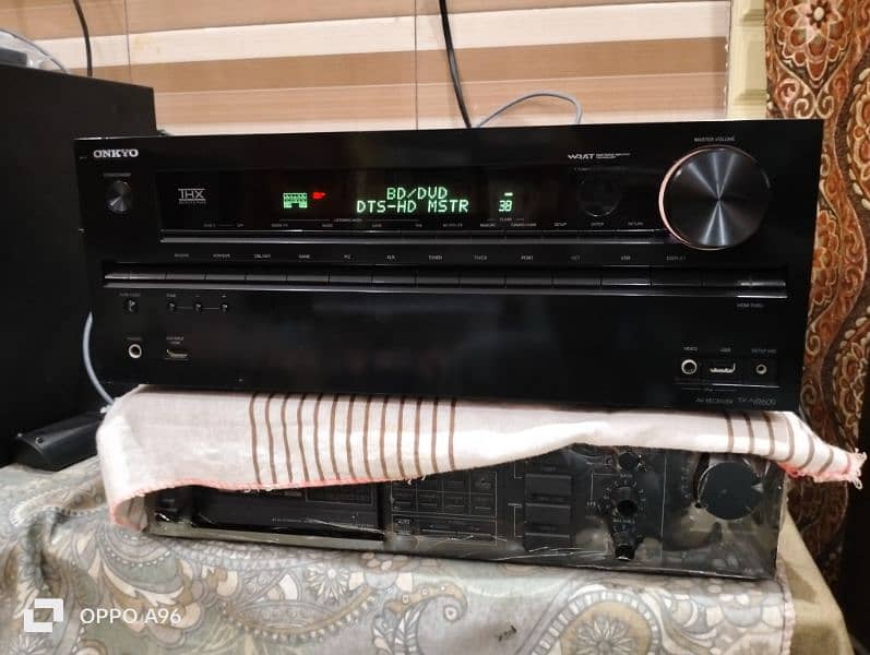 ONKYO Amplifier 8