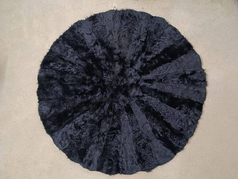 New black Furry rug 1