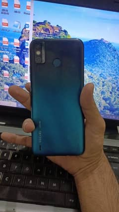 tecno spark 6go