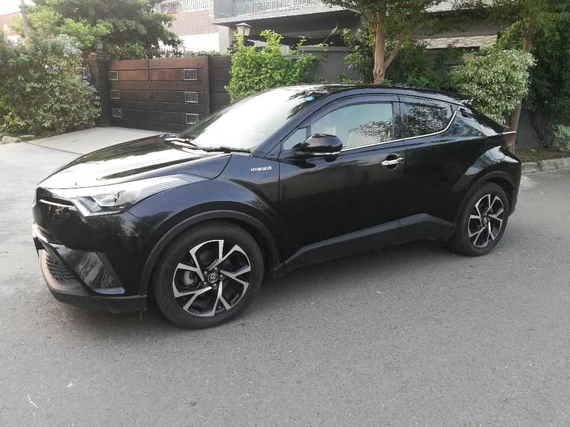 TOYOTA C-HR 2018 , 4 GRADE VERIFIABLE AUCTION SHEET 2