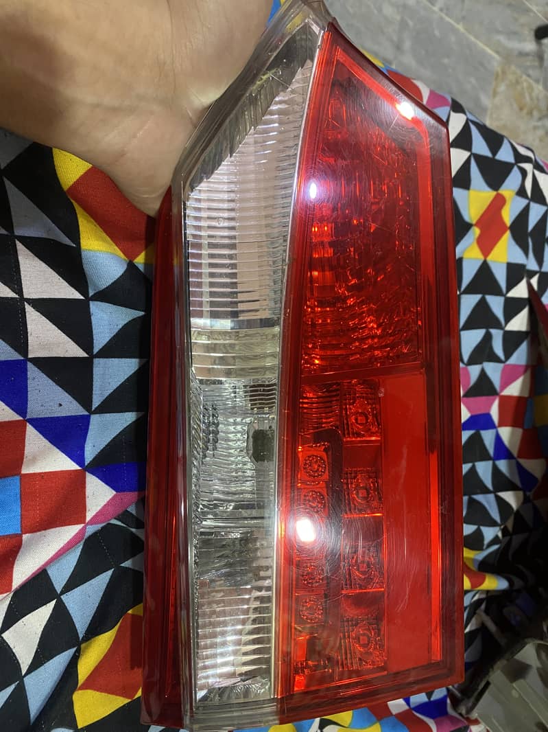 TOYOTA COROLLA GLI GENUINE BACK LIGHTS 3