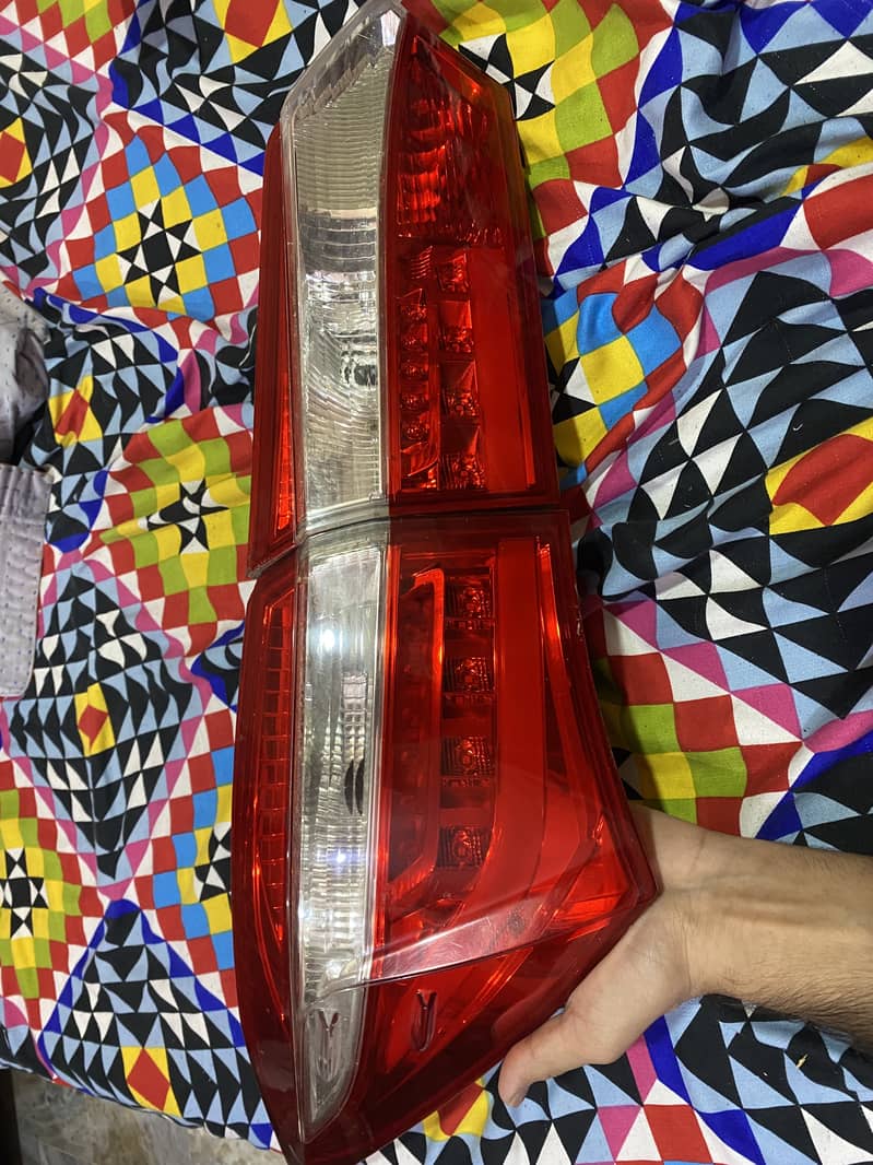 TOYOTA COROLLA GLI GENUINE BACK LIGHTS 4