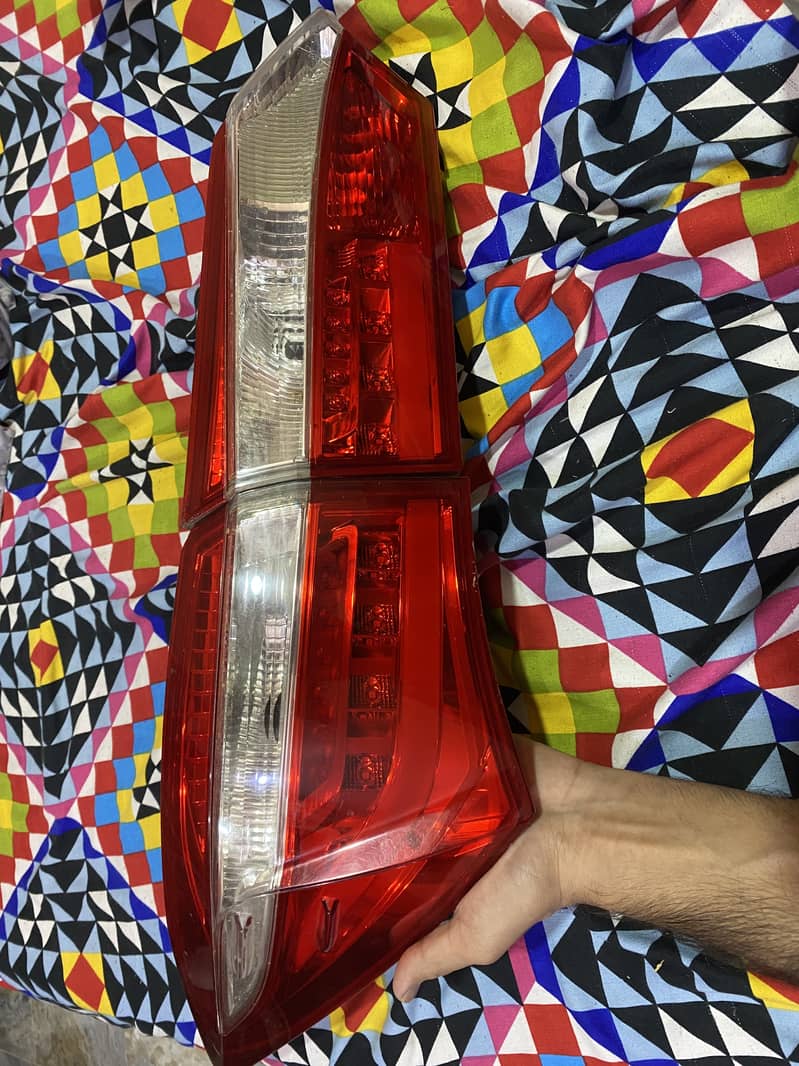 TOYOTA COROLLA GLI GENUINE BACK LIGHTS 5