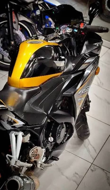 Yamaha YZF R3 replica 400cc heavy bike 1