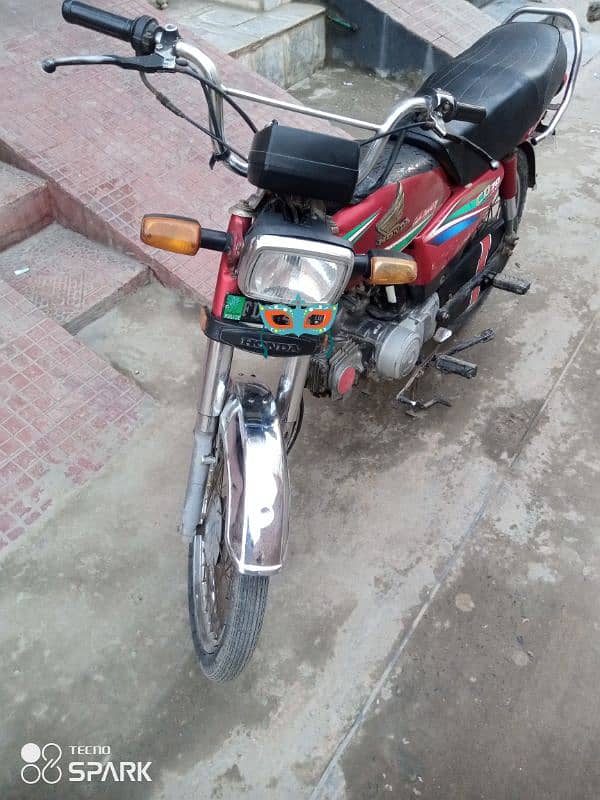 Bike is a Good condition Whatsapp number 03075749256 1