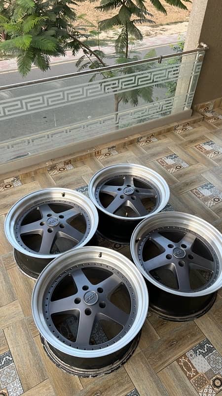 ESR 18 Inch Alloy Rims 8.5/9.5 JJ With Pirelli Tyres 114 PCD 1