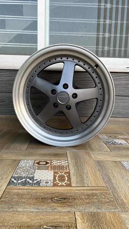 ESR 18 Inch Alloy Rims 8.5/9.5 JJ With Pirelli Tyres 114 PCD 3