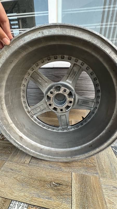 ESR 18 Inch Alloy Rims 8.5/9.5 JJ With Pirelli Tyres 114 PCD 6