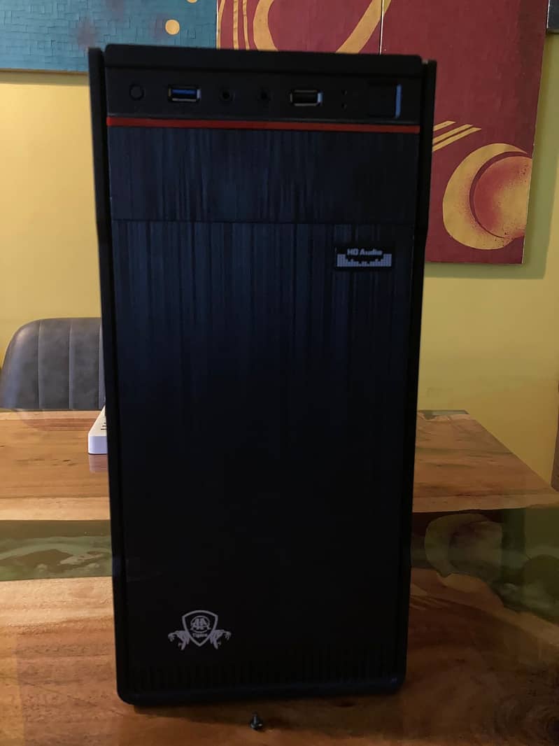 Gaming PC for sale with accessories 3