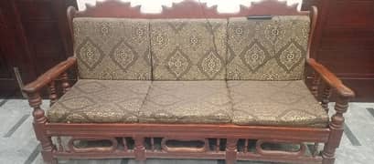 5 seater Sofa Good Condition