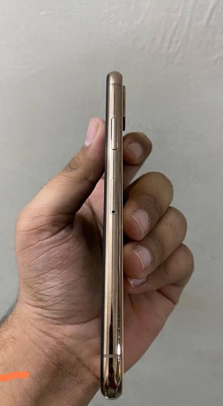 iphone xs official pta approved 1