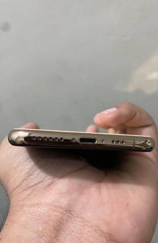 iphone xs official pta approved 2