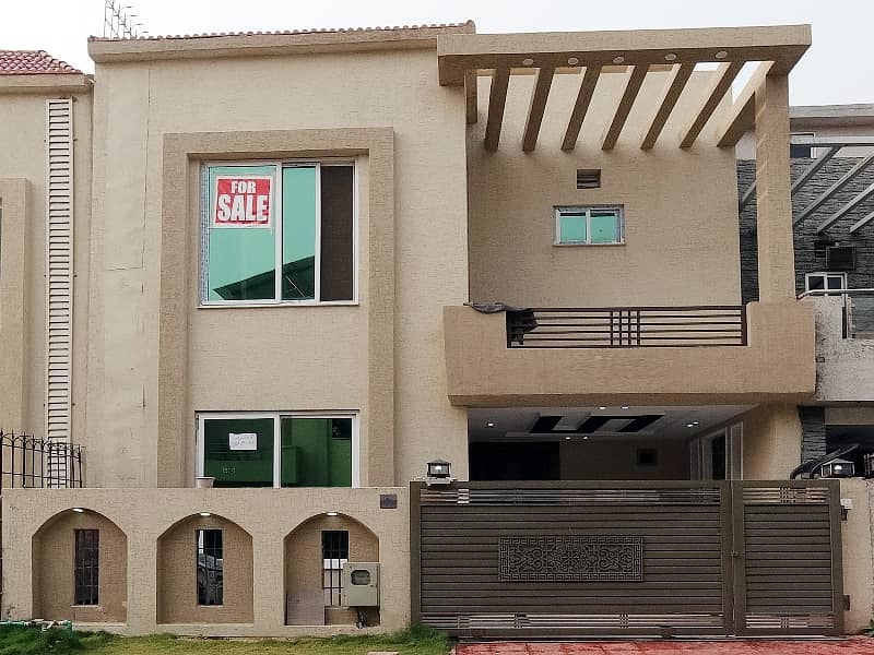 Prominently-Located 5 Marla House Available In Bahria Town Phase 8 - Ali Block 0