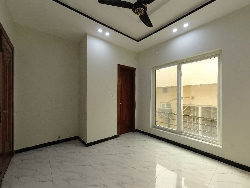 Prominently-Located 5 Marla House Available In Bahria Town Phase 8 - Ali Block 7