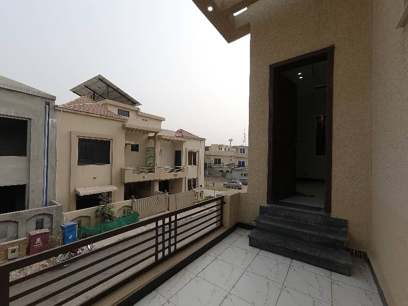 Prominently-Located 5 Marla House Available In Bahria Town Phase 8 - Ali Block 16