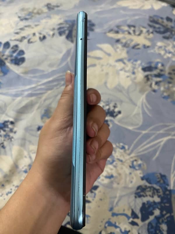 realme c21 4/64 4