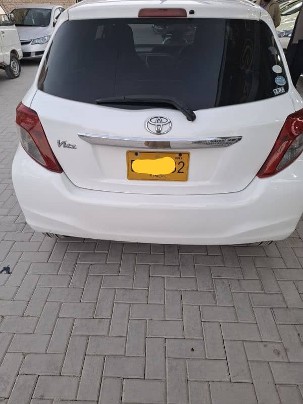 Toyota Vitz 2011 4