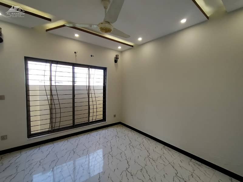 5 Marla House For Sale in DHA Phase 9 Town Reasonable Price Near Askari 11 Lahore 7