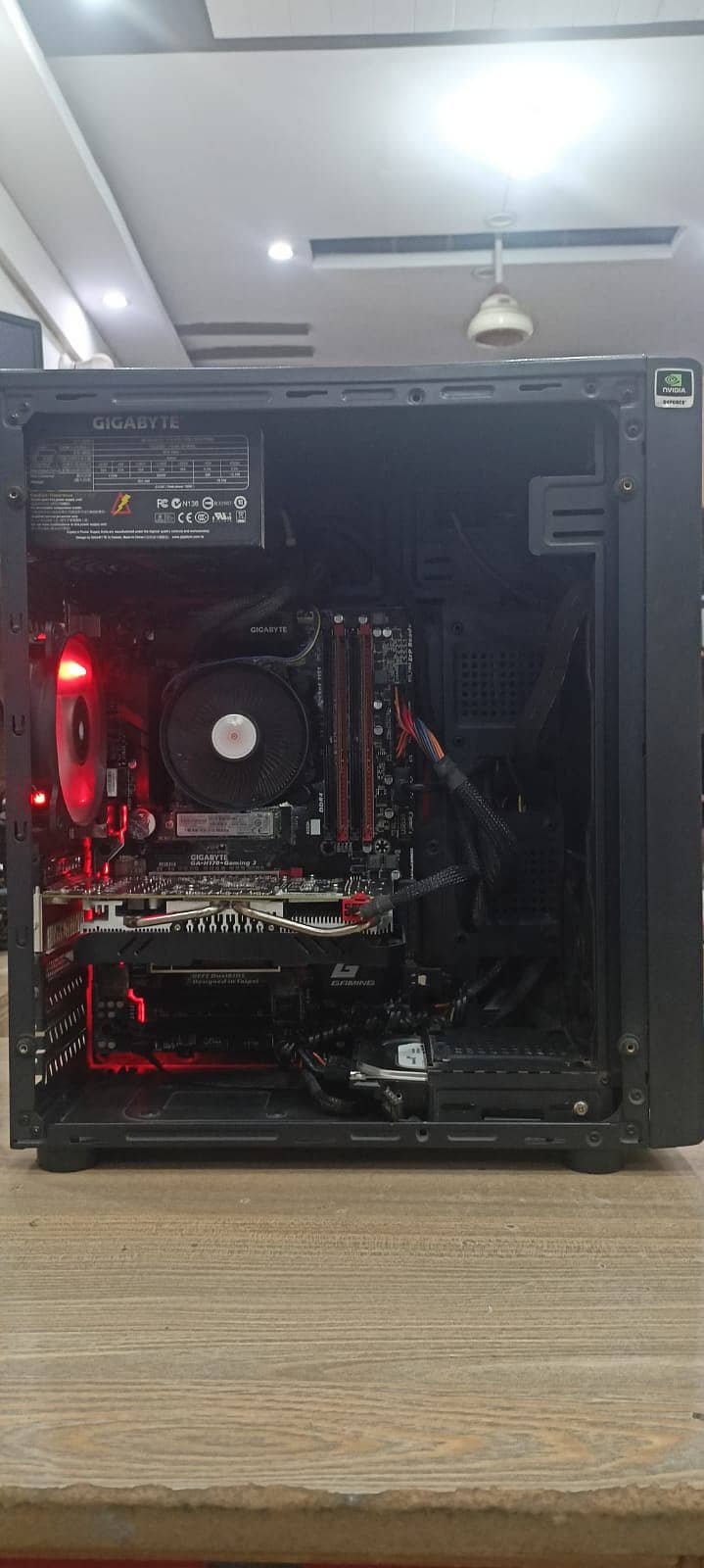 Gigabyte H170 Core i7-6th Gen with RX470 8GB 7