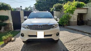 Toyota Fortuner 2015