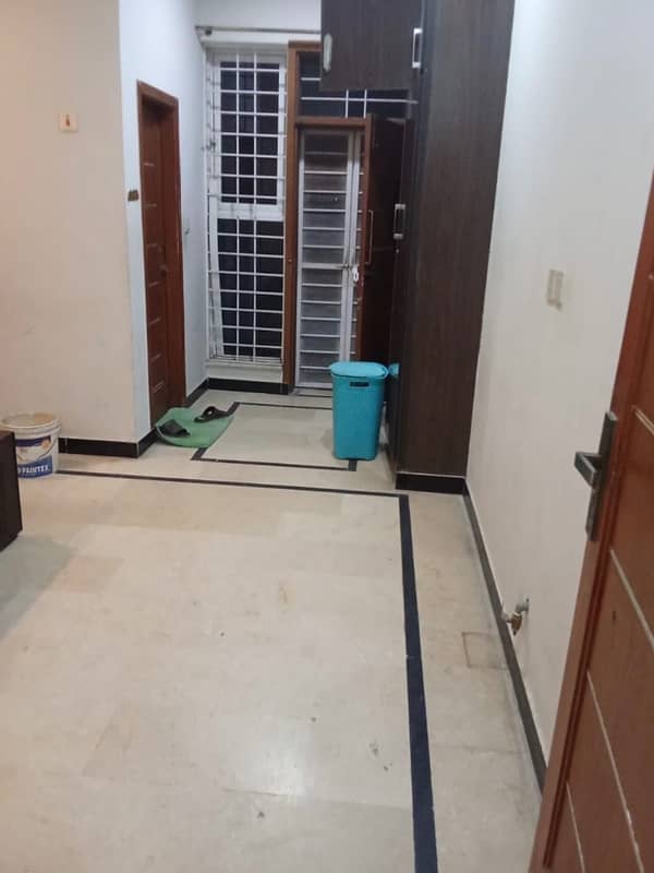 1 kanal uper portion for rent in soan garden 3