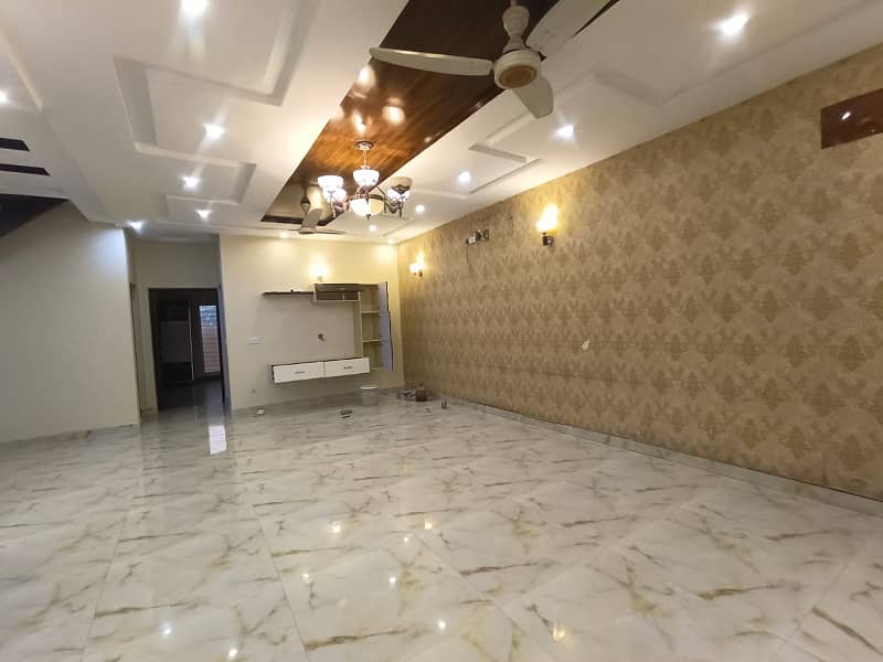 7 Marla House For Rent Prime Location of DHA Phase 6 Near Park & Mosque & Commercial Facilities 1