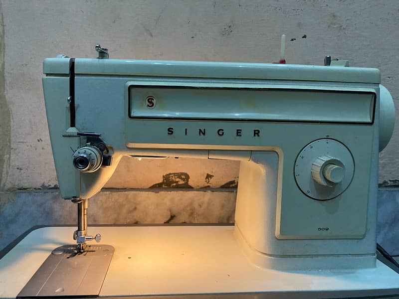 Singer sewing machine 1