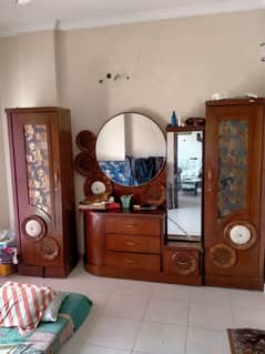 DRESSING TABLE