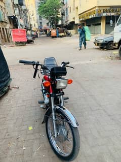 CG125cc 2013 (Larkana number )