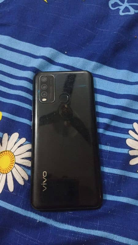 Vivo Y30 4