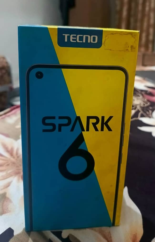 Tecno Spark 6 - 4/64 GB With Box & Charger 0