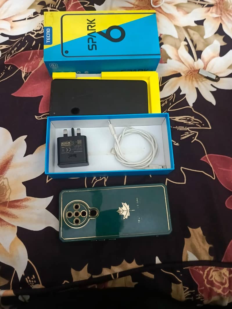 Tecno Spark 6 - 4/64 GB With Box & Charger 7