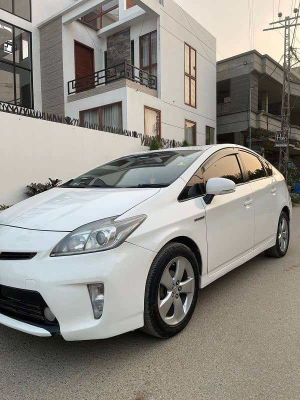 TOYOTA PRIUS S LED 1.8 2