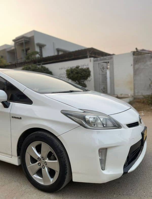 TOYOTA PRIUS S LED 1.8 4