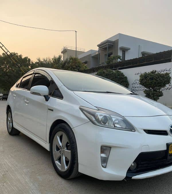 TOYOTA PRIUS S LED 1.8 5