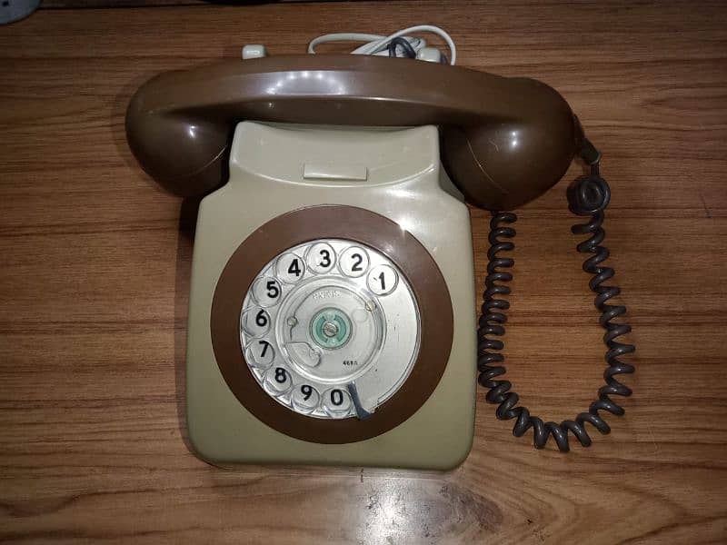 antique classic vintage phone telephone set 0