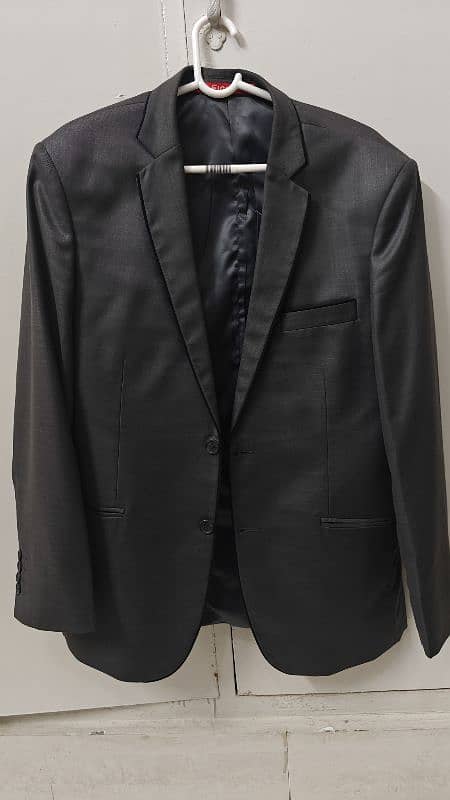 3 Piece Gents Suit Charcoal Grey Brand Figure 1